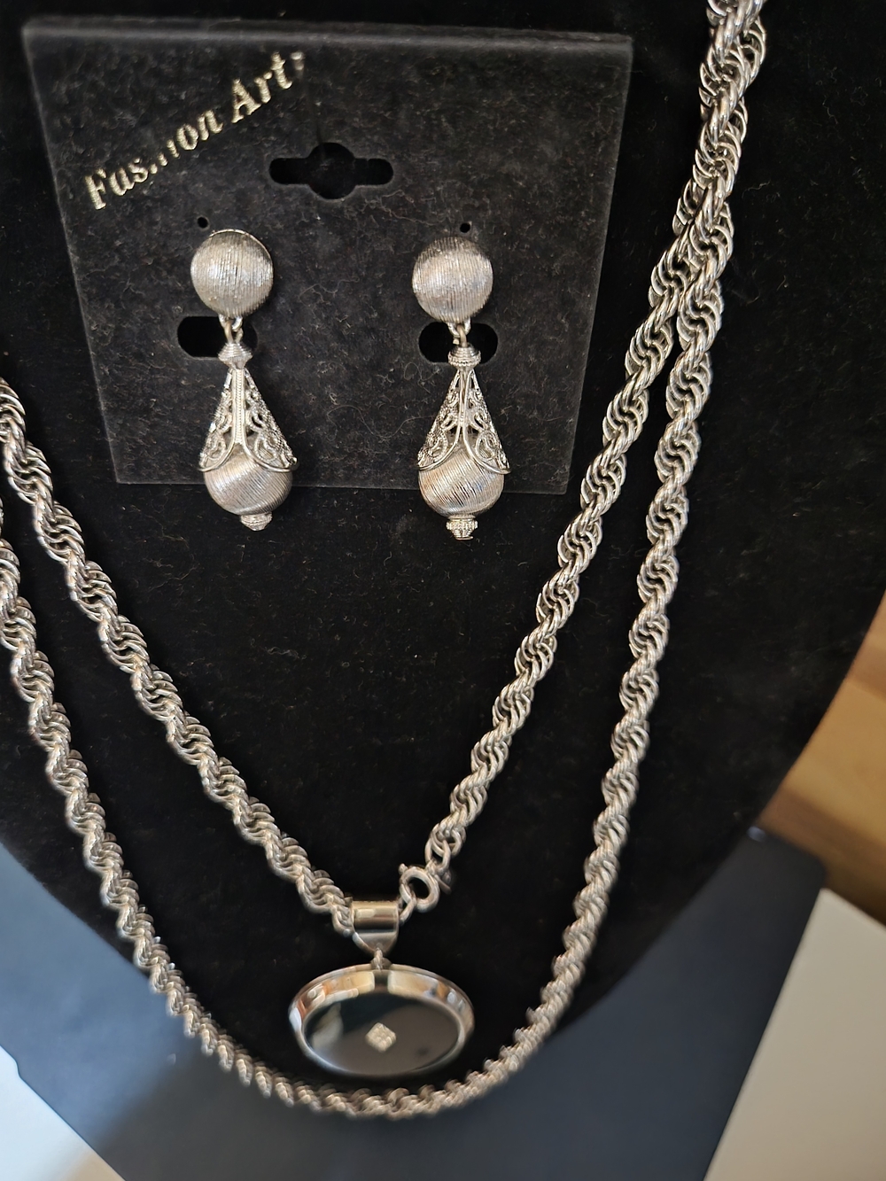 RARE Vintage 70"s 80"s Monet Silver-Tone Double Rope Necklace set